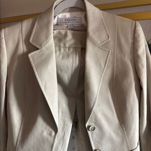 Tahari Cream Blazer with Notched Lapels